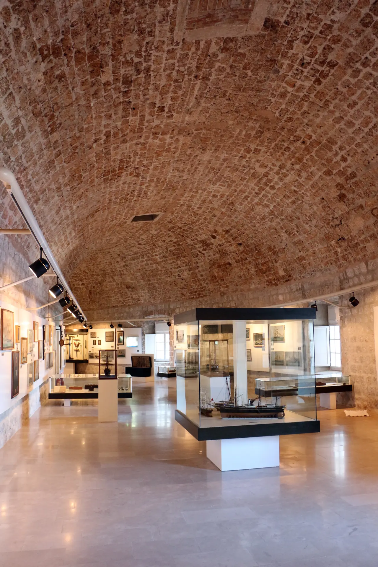 Exibition of ships in a museum