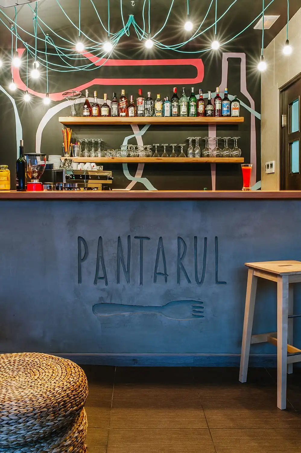 bar of a restaurant